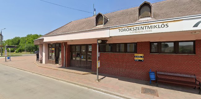 Kávézó és büfé az autóbusz-állomás területén