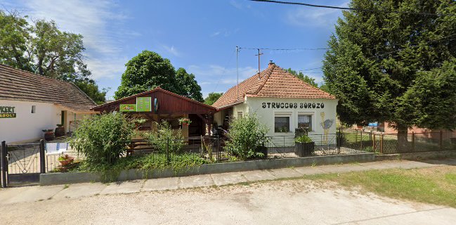 Struccos Söröző Fagyizó Lottózó