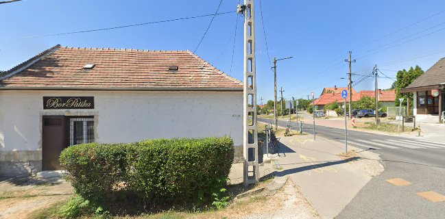 "Jobb mint otthon" presszó